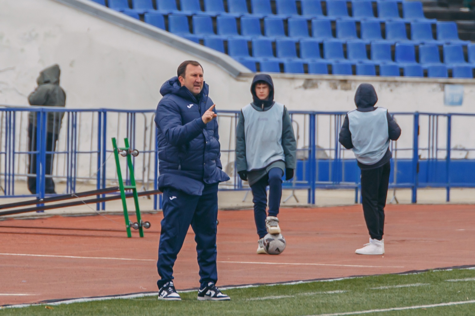 Максим Мишаткин: «Мы поменяли схему – это очень сложно для футболистов» 
